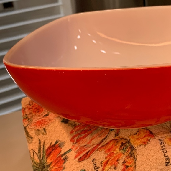 Vintage Pyrex 1950s Red Square Hostess Dish 1.5 Qt - Picture 3 of 15